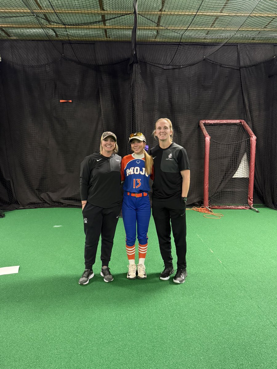 I had a great time <a href="/BUKnightsSB/">Bellarmine Softball</a> hitting  camp!! Thank you Coach Whit for the invite!!! I learned a lot of new hitting drills. I can’t wait to be back!! <a href="/whitney_arion/">Whitney Arion</a> <a href="/Pmurphy08/">Paige Murphy</a> <a href="/mojo09_ward/">Tennessee Mojo 09-Ward</a> <a href="/NCSACoachDaily/">Jess Daily</a>