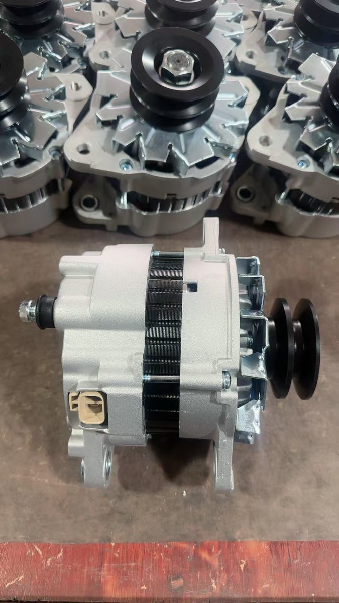 GoldenMotorPart's tweet image. 🚜⚡ Is your construction machinery having these issues lately?
❓ Slow starting?
❓ Unstable voltage?
❓ Sudden power loss during operation?

⚙️ MT325 | 24V-50A | High Efficiency | Heavy-Duty Performance