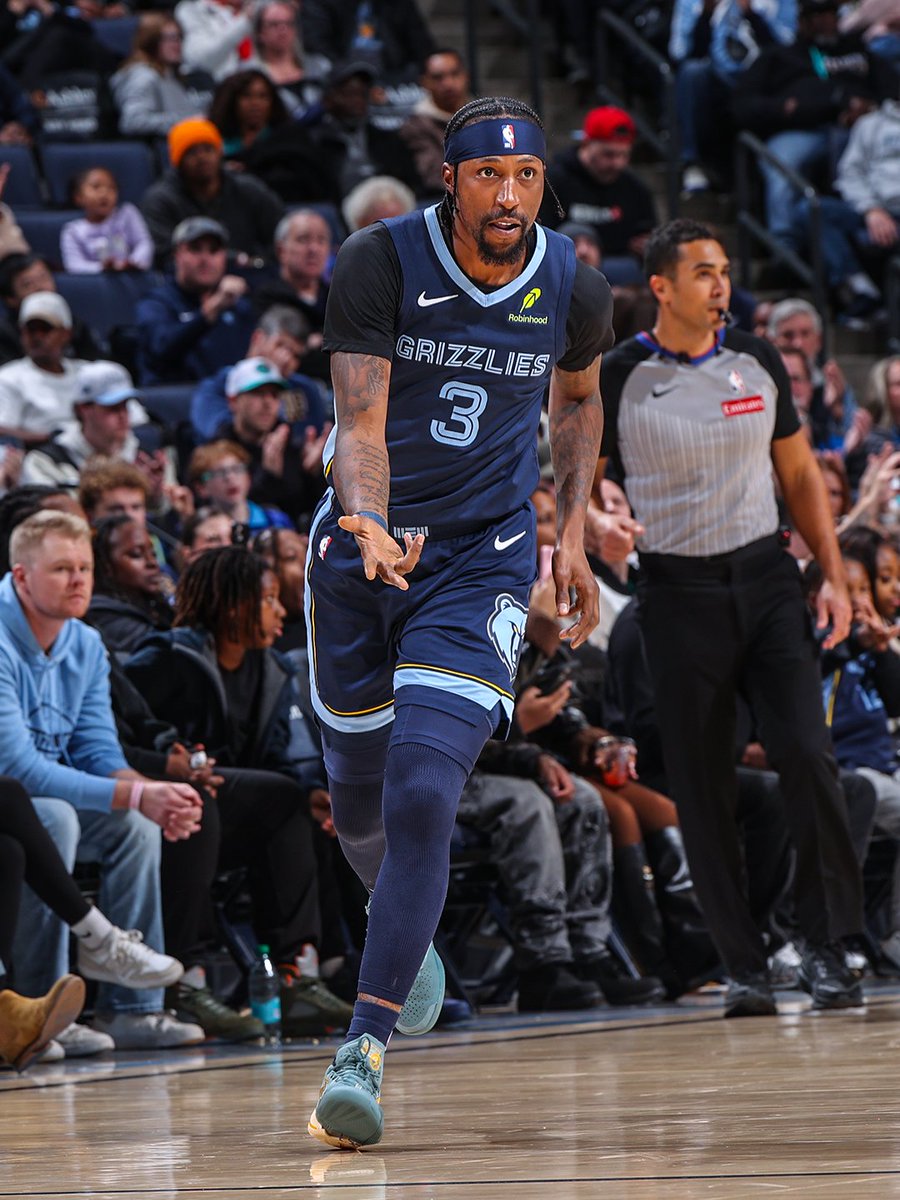 Fighting to the Finish 🐻

📺 @FDSN_Grizzlies

END Q3 | MEM 92, POR 78 