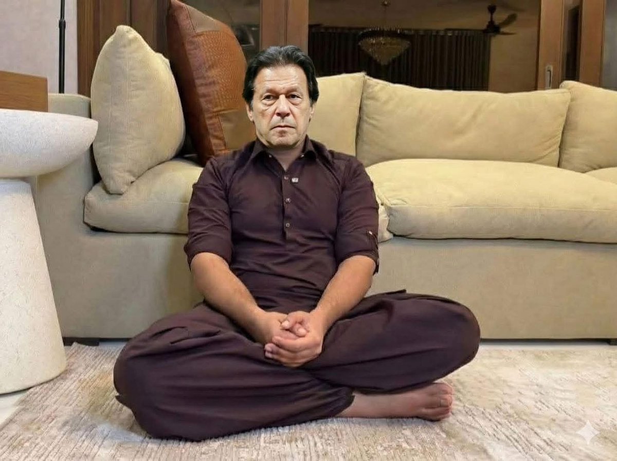 hussnainmalik55's tweet photo. apna tou panga hi "Big Brother" sai hai🤦‍♂️
 #قومی_نشہ_عشق_عمرانیہ
#duckybhai https://t.co/Wa3Q38U9zm