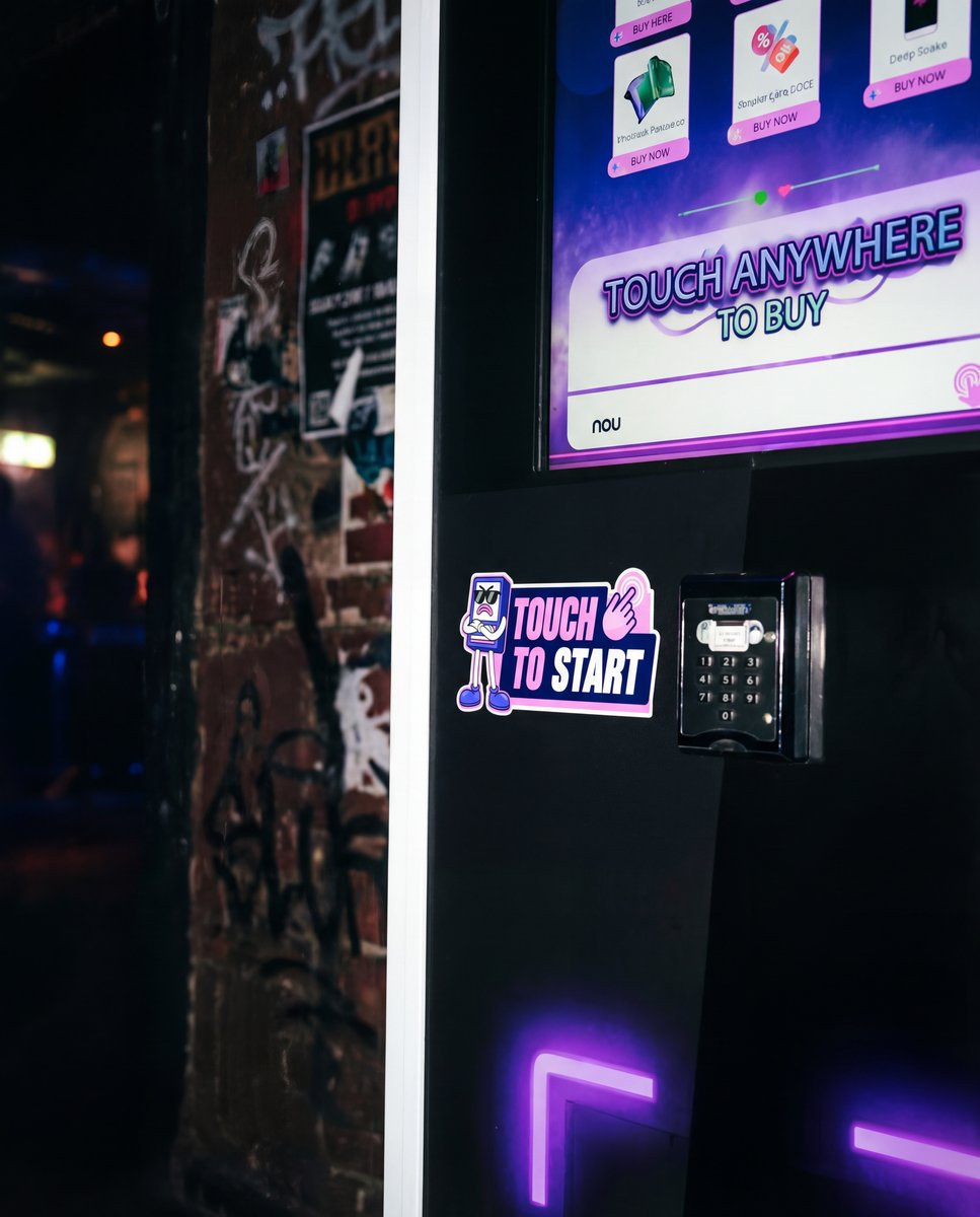 ethan_kohan's tweet photo. our new Pod Plug signages are in production! 👀🔥

because it’s not just about being in the bar, it’s about being seen.

location gets you traffic.

visibility gets you sales.

let’s make sure they can’t miss it. https://t.co/PT9JfyYBiI