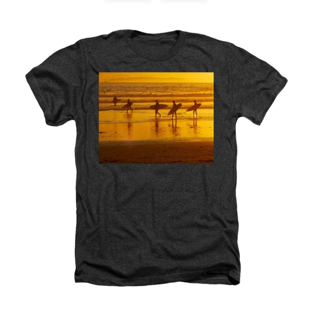 TockeyImages's tweet photo. 5 surfers - Huntington Beach, CA 

Perfect tee for the surfer in your life

https://t.co/qsbCrRE4Zt

#surfing #surfapparel #surfclothing #customtee https://t.co/K7Hw24PFnO