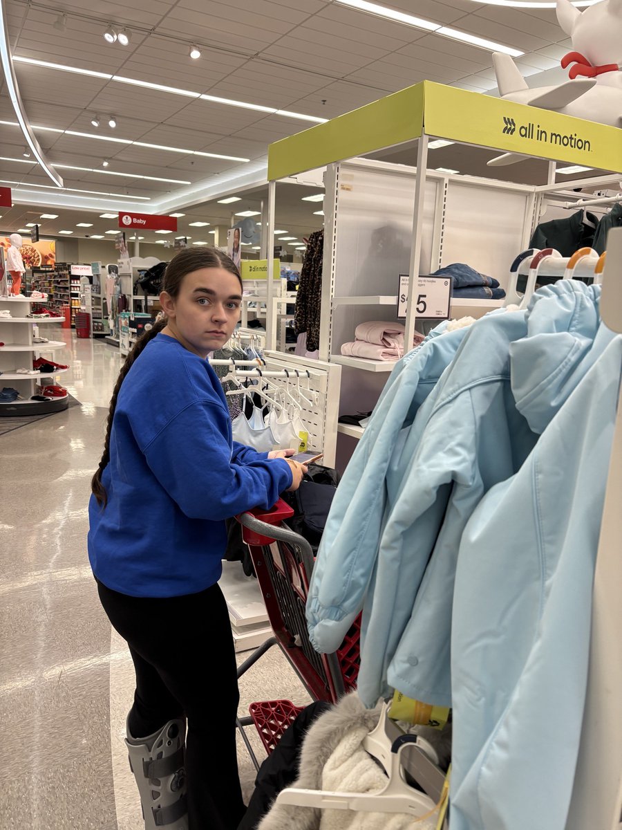 Keely Windsor tweet media