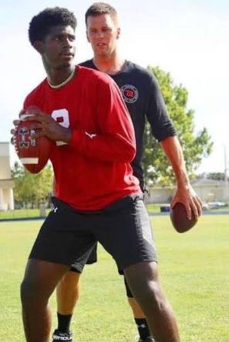 VeeWill2's tweet image. Not this convo again. He's NOT the only QB that tapped the ball. Mahomes, Stafford, TOM Brady, etc. did/does it. I don't care if they're HOFs/elite QBs, they patted the ball. Now its a problem. No one said "clean it up" about them. 

Did you forget Brady mentored Shedeur?