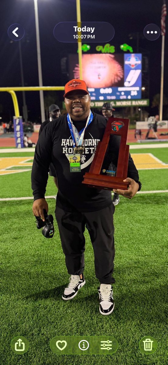 C.J. Hawkins tweet media