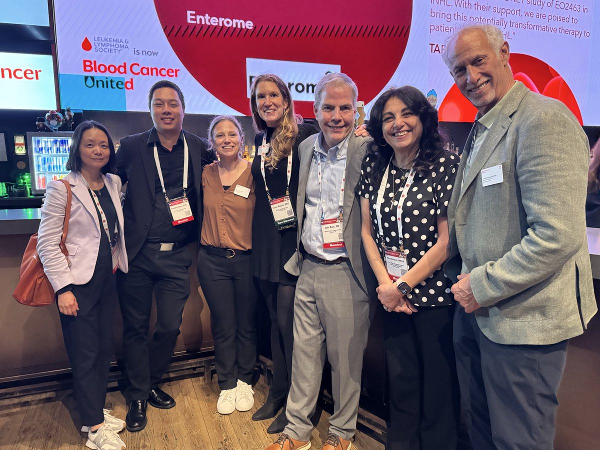 AshleyYocumPhD's tweet photo. #BeatAML at the @BloodCancerUnited ASH reception. Love this team ❤️ #ASH25 https://t.co/9zpv4VBIBn