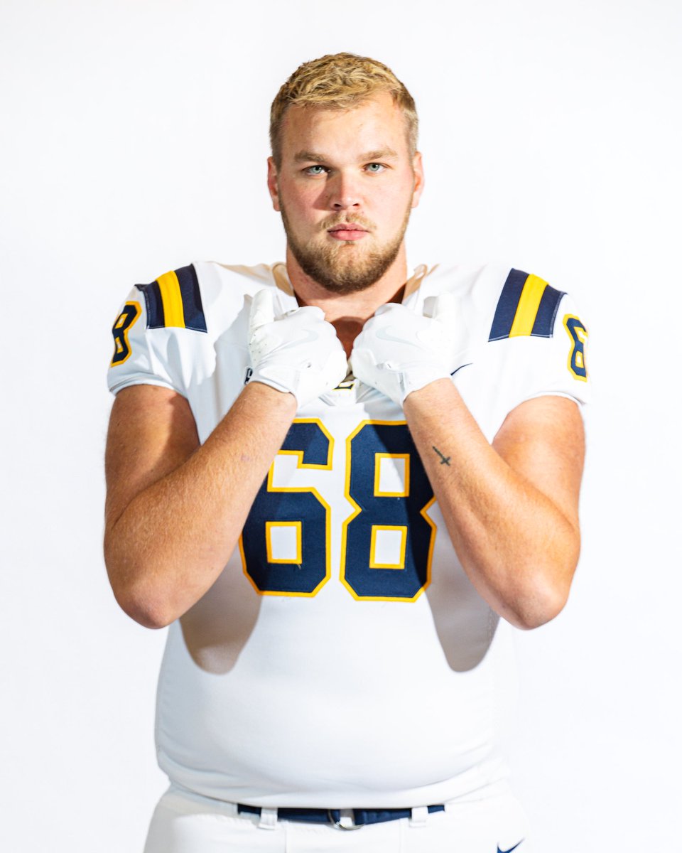 Noahanker4's tweet image. After a great visit at @ETSUFootball I’m blessed to receive a fullride d1 offer. 
Thanks to @Coach_heals @CoachPCovington and the rest of the staff for the hospitality!🏴‍☠️🏴‍☠️

@Red_Env_Sports @GridironImports @GIfootballChris @slamelas @ImmoOsterkamp @MathiasHT @damehova9