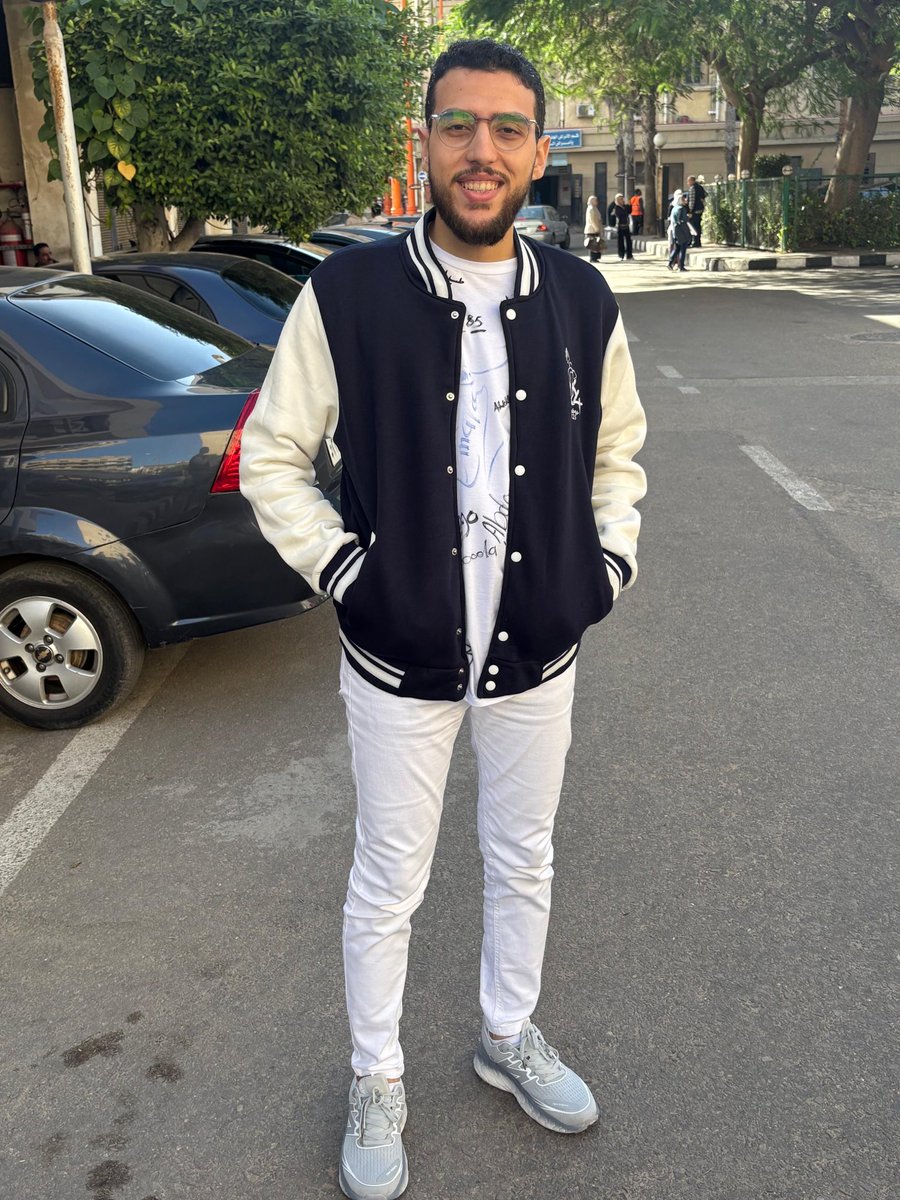 الفرحة حلوة ربنا ما يحرمنا منها ♥️