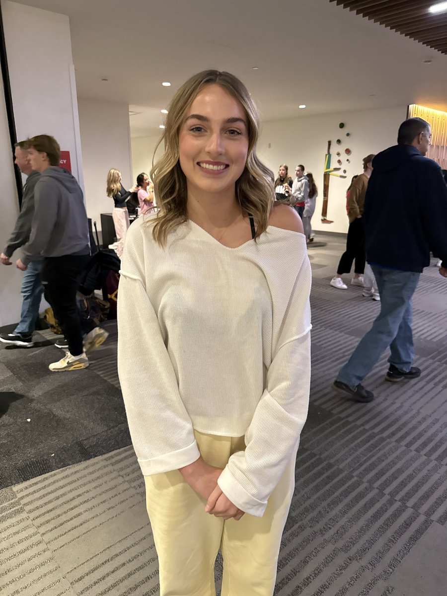 afghanistanomun's tweet photo. vote for Delaney Cox for Council Pres!!! 🙏🙏 https://t.co/9rrLrkBBHS