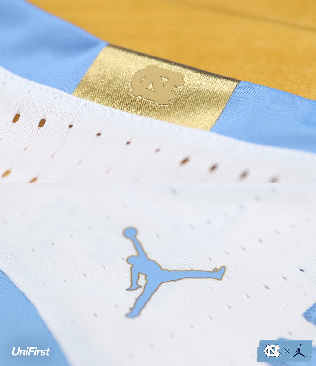 UNC_Basketball's tweet photo. ‘82 vintage vibe tonight 🔥 https://t.co/7jfnvLeY15