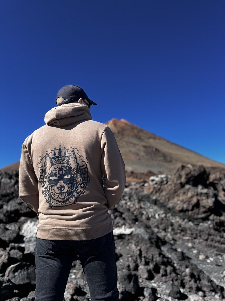 друзі, дають відпустку закордон тільки якщо маєш худак з булкою