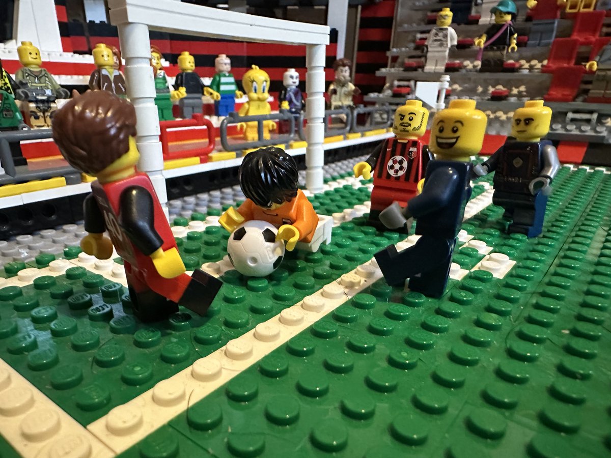 Hall pounces on a chance as Brickstal go forward. It remains here…

SNOTS 2-1 Brickstal Palace