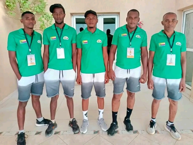 Voice of the Moon tweet media