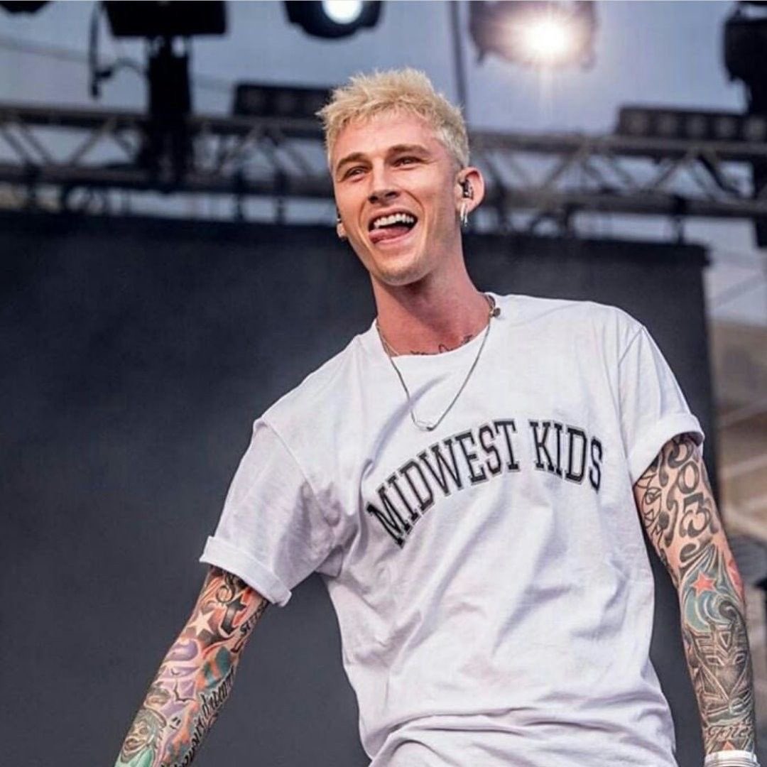 Im gonna choose a random pic of my gallery every day and im gonna post it 

Day 161