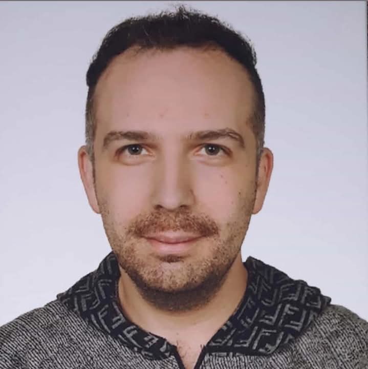 Beğendiğiniz bedenlere hayalinizdeki ruhları koyup, Aşk sanıyorsunuz.

- Shakespeare

#deprem Hep Tatil Mutluluğu #Sahtekarlar #Bahar #Teşkilat #pazartesi #UzakŞehir