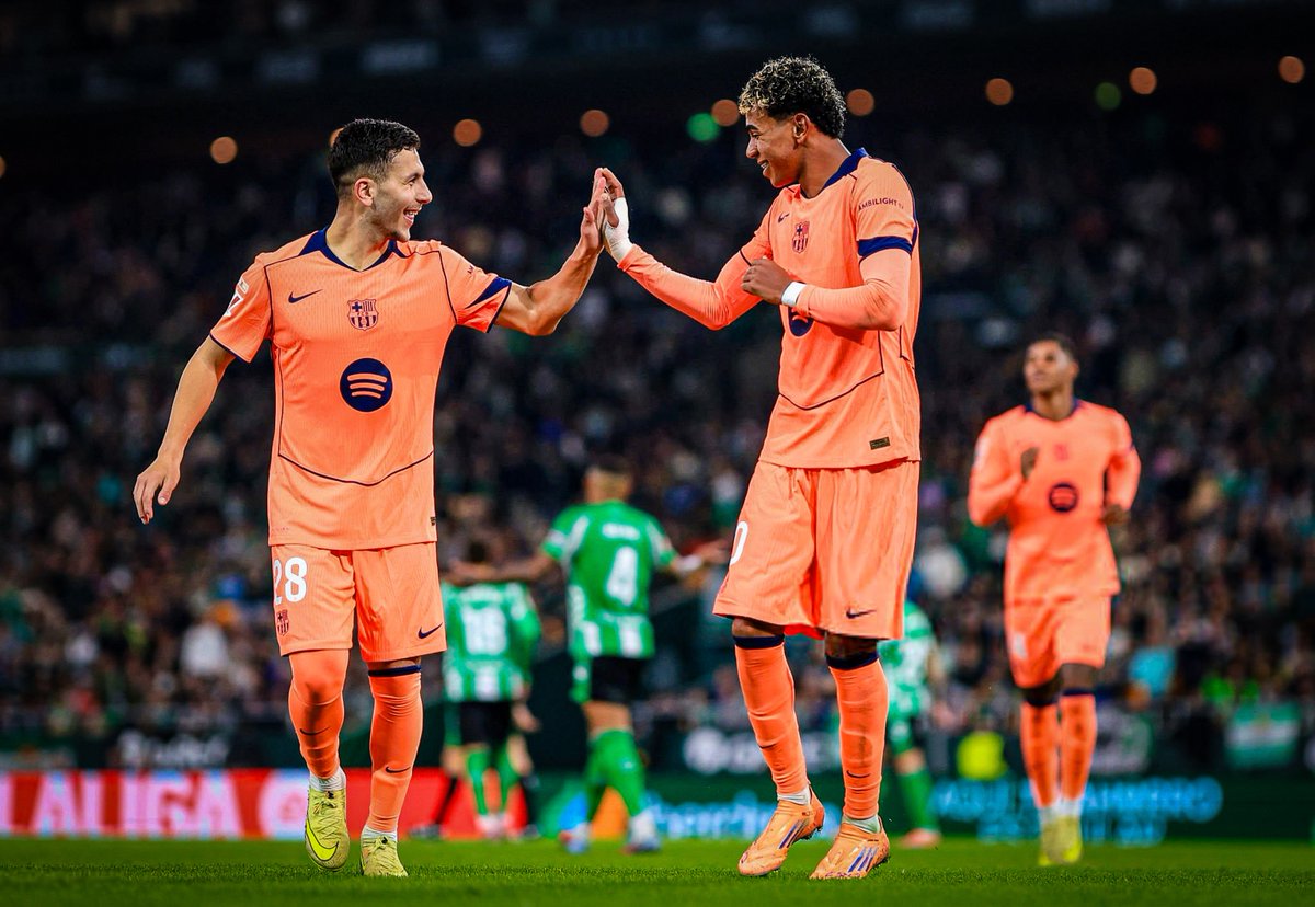 DeadlineDayLive's tweet image. 🚨 Leeds United are exploring a loan deal to sign Barcelona winger Roony Bardghji this winter.

However, any move has been recently complicated by Bardghji emergence in the first-team. 

He started yesterday, scored, any played 68 minutes in the heart of centre-midfield.…