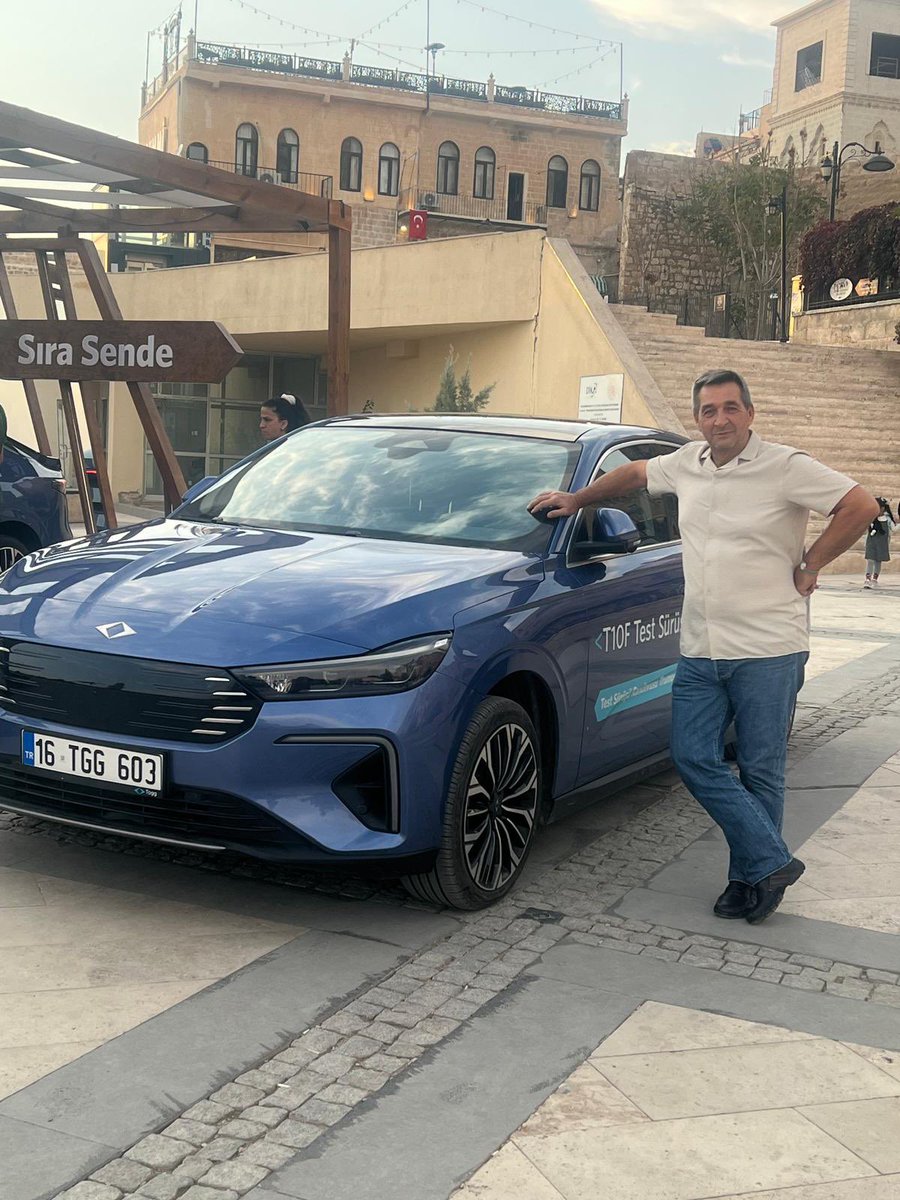 YiNE YENiDEN ERDOĞAN !