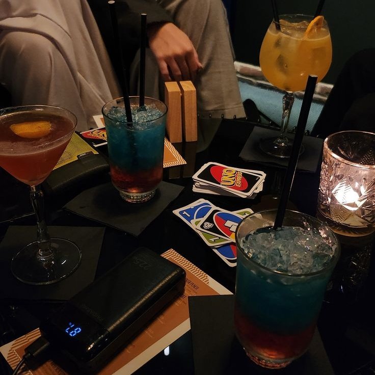 haenjjji's tweet image. más que esto ⋆˚𖥔 ݁ ˖ #chenji au

chenle planeaba nunca decirlo.
no quería arruinar su amistad, pero en una noche de juegos con amigos sólo bastó un poco de alcohol para que sus acciones comunicaran lo que sentía realmente por su mejor amigo.