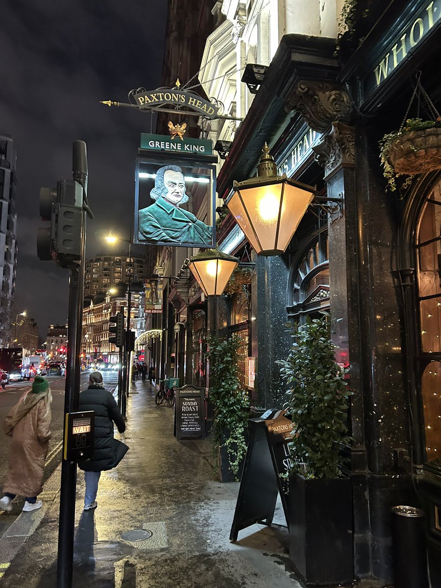 NDW87's tweet photo. @PintsOnTheTube Good little find this. Food was decent too. Unfortunately The Grenadier at Hyde Park Corner was too rammed for us to get in and didn't fancy standing outside on a rainy December night https://t.co/vRjLyExv4Q