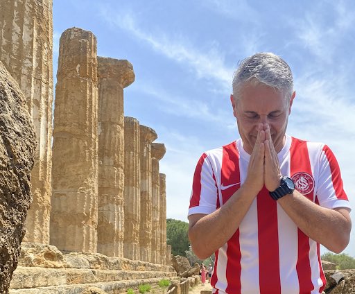 realredbird's tweet photo. Templo de Zeus! Tks!! https://t.co/3QsV9ZAaA0