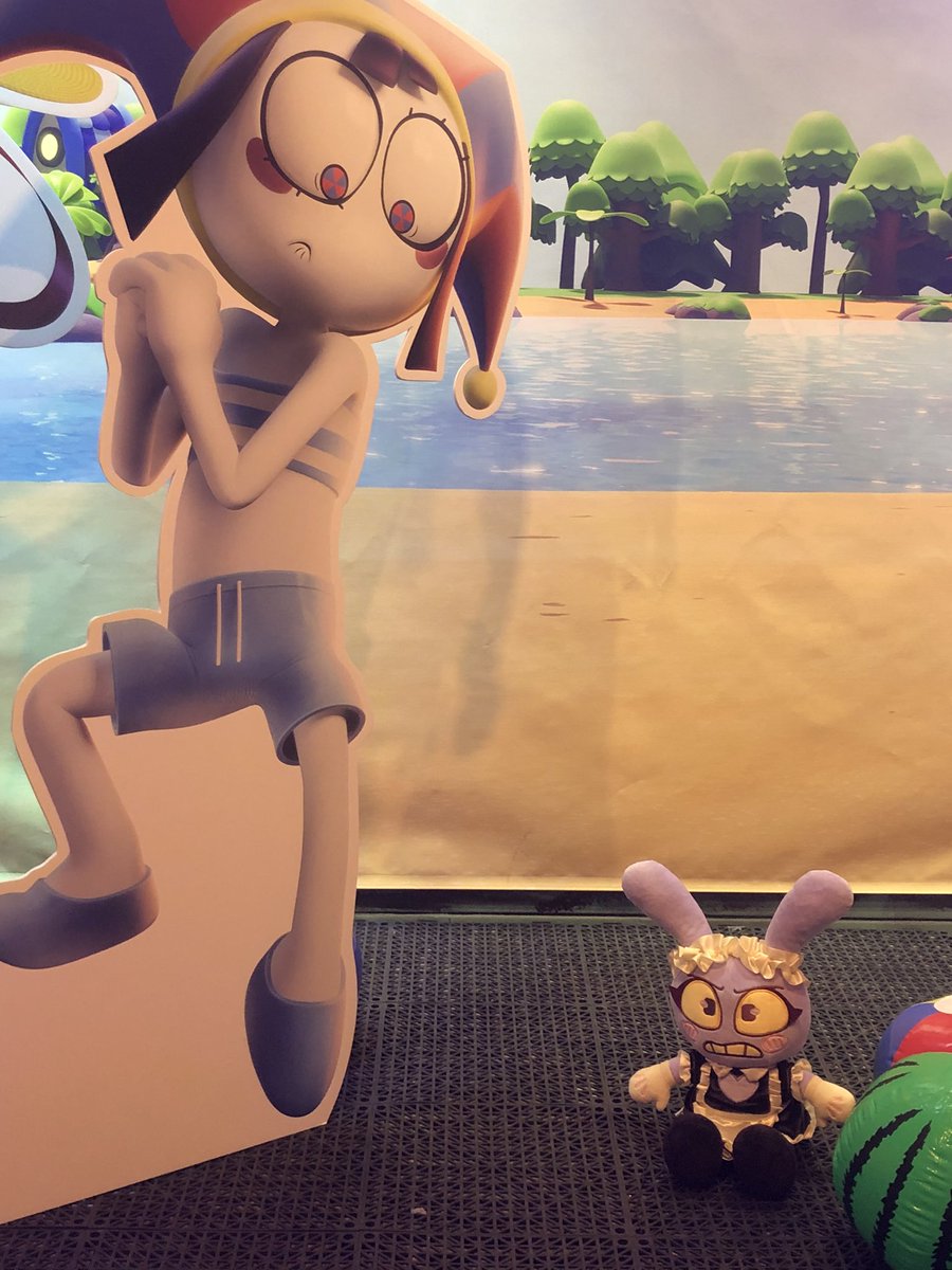 At the <a href="/RequiemCafe/">Requiem</a> <a href="/glitch_prod/">GLITCH</a>