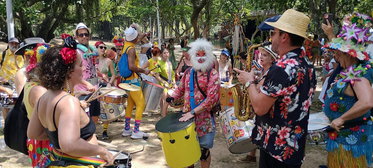 donniedarko73's tweet image. bloco céu na terra @ aterro do flamengo 

#blococéunaterra #palhaceata #blocos #blocosrj #aterrodoflamengo #riodejaneiro