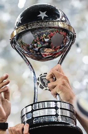 volantemixto0's tweet photo. Neymar salvó del descenso al Santos y lo metió en #Sudamericana https://t.co/fwP1mLNkZT