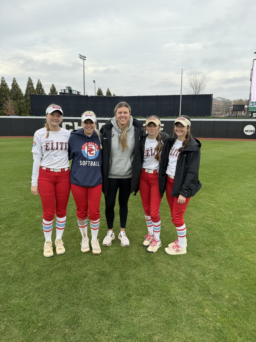 Rylie “Bird” Rowsey 2029 tweet media