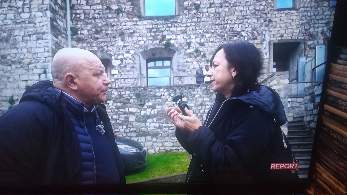 unoenessunoe's tweet photo. Chi ha preso i lavori per la cabinovia? La #Graffer che non ha mai costruito un impianto del genere. Il costruttore Lima è finito in un processo finito in prescrizione #report https://t.co/1b6Fe5rQgI