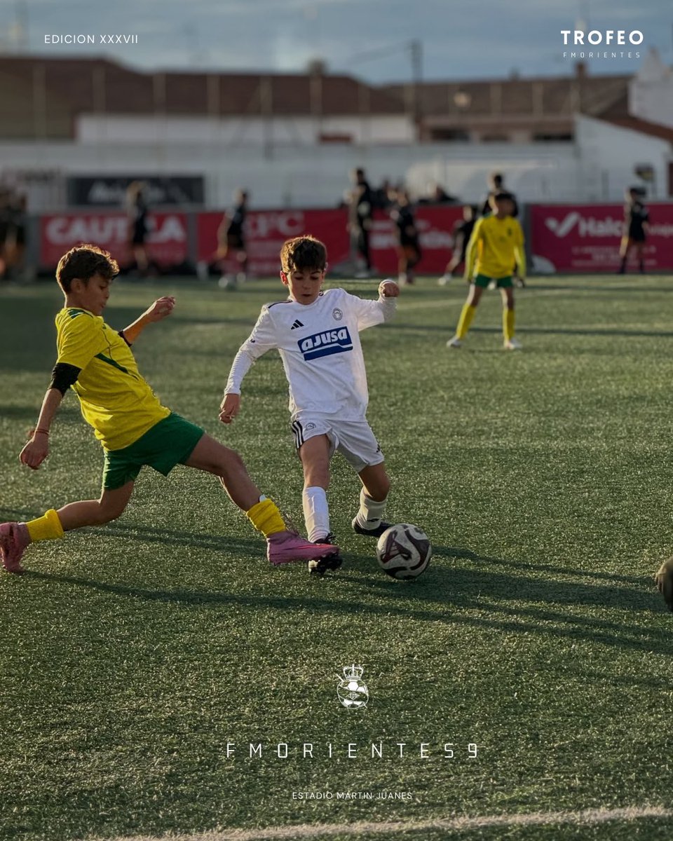 📸 Energía, ilusión y un fútbol que no dejó de sorprendernos en cada jugada ⚽️🔥

Aquí os dejamos solo algunos de los instantes que reflejan la intensidad, la alegría y el espíritu deportivo que se vivió de principio a fin en esta jornada ✨

¡Y esto sigue!

Mañana más 🤩🚀