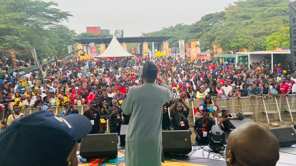 DG NIHOTOUR Champions Nigerian Culinary Heritage at Ofada Rice Day!

The Director-General of NIHOTOUR, Aare Abisoye Fagade, graced the vibrant 7th Ofada Rice Day Festival in Lagos.
He joined food and culture enthusiasts in celebrating the rich heritage of Ofada rice at the “Eko