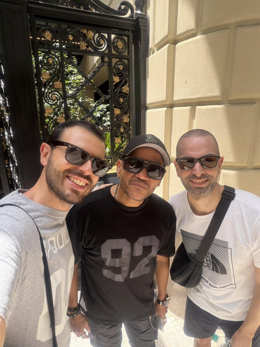 Buenos Airesssss #LMYNLWorldTour #Shakira