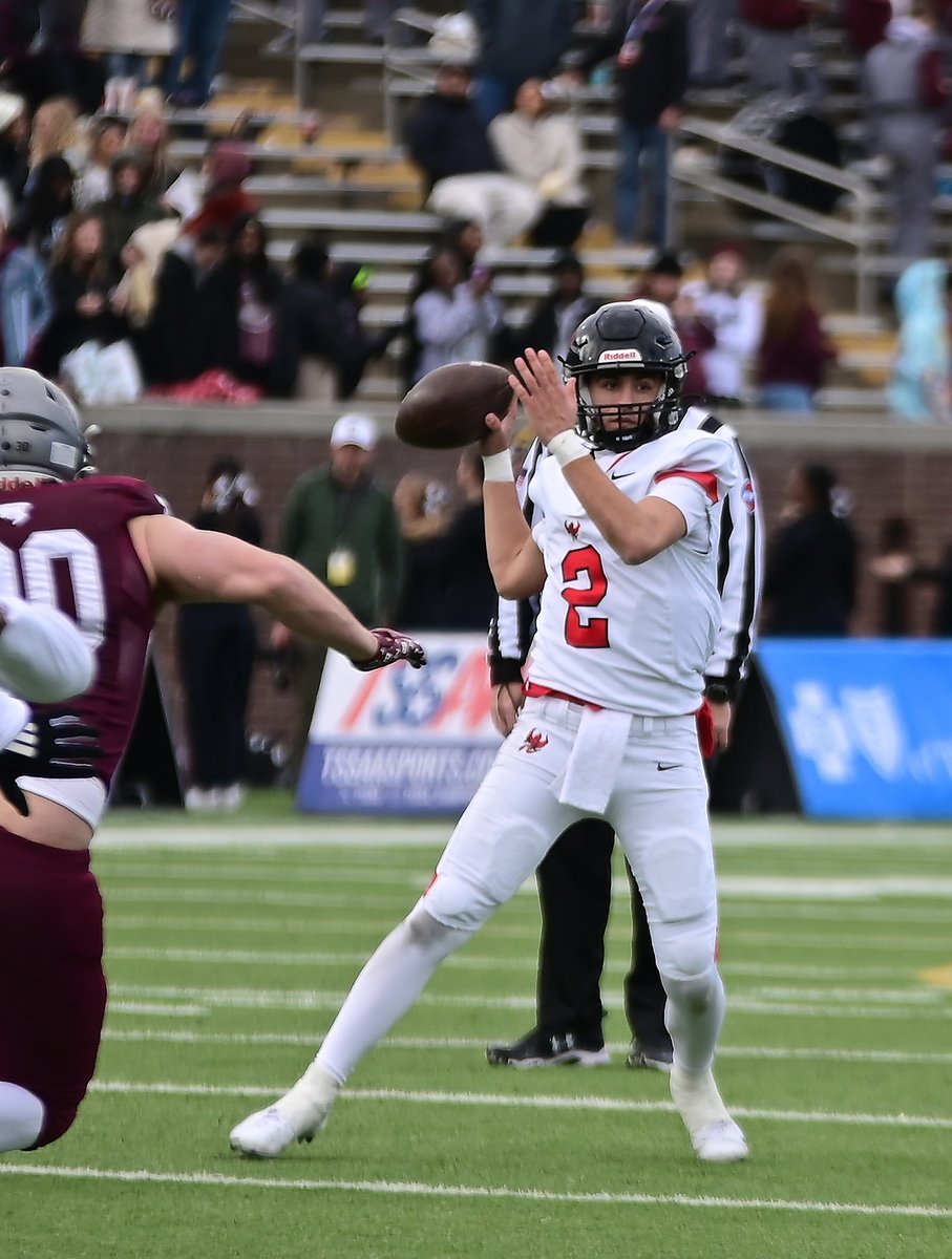 HillsboroGlobe's tweet photo. Pearl-Cohn Battles hard in TN 4A BlueCross Bowl despite Alcoa’s Early Surge. 
For game story and full gallery of pictures, click the link below. @TSSAA @HHSBurroSports @BurroBrothers @SportsNashville @MetroSchools 
https://t.co/7jtt6eJP43 via @hillsboroglobe https://t.co/H18kIo7Xn1