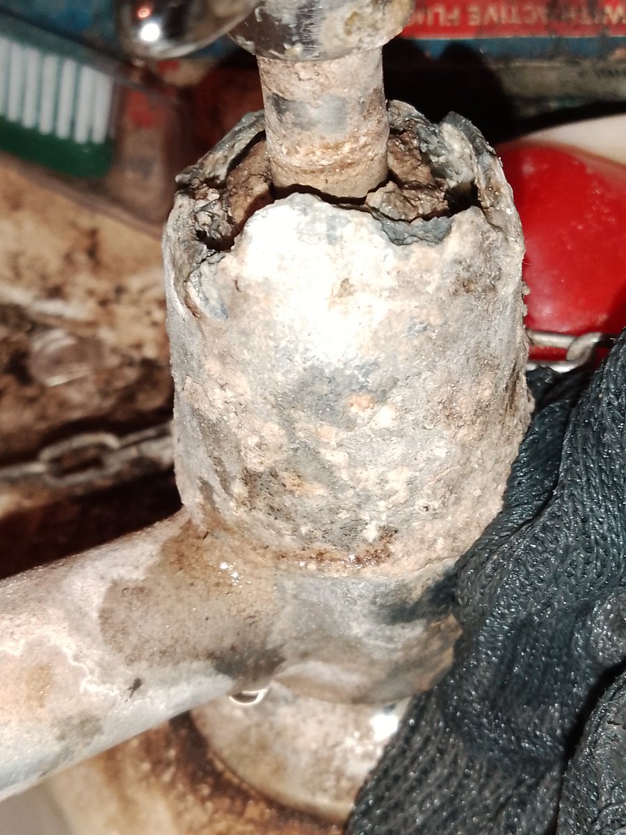 CrazyBengieFB_'s tweet image. x.com/songpinganq/st…
"Only a few primitives are NOT aware that the same devil that 'control things there controls things here too'.  When You seek #GodJahFirstAlways, ALL #this is ever so much clearer. #fairbalance OVER adulation and charming comments.
"
😱😂
@CrazyBengieFB_
.