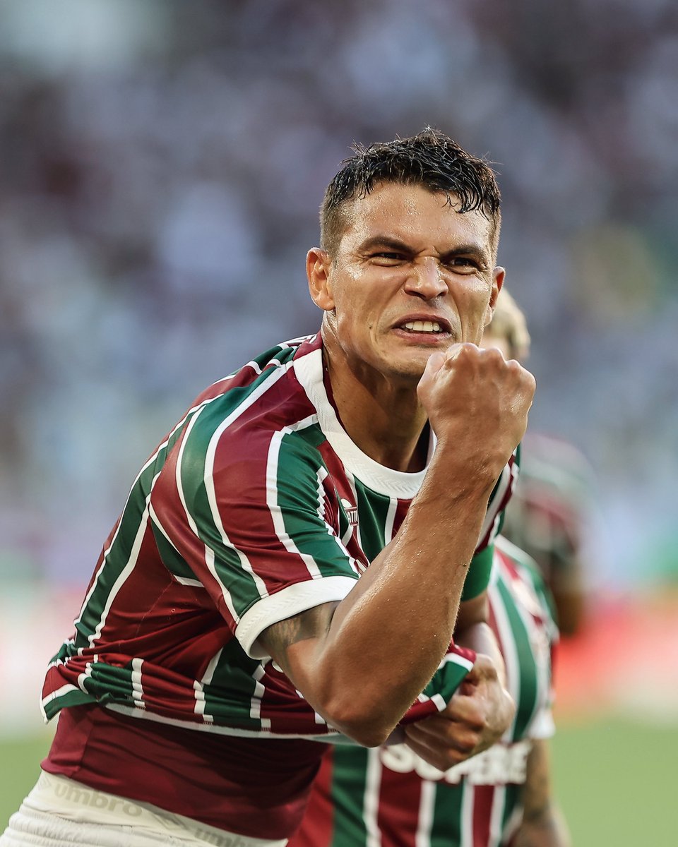 FFERJ's tweet image. A VITÓRIA QUE LIBERTA 🇭🇺

Num Maracanã com mais de 50 mil tricolores, Fluminense vence o Bahia por 2 a 0, fecha o Brasileirão na quinta posição e está classificado à fase de grupo da Libertadores.

📸 Lucas Merçon/FFC