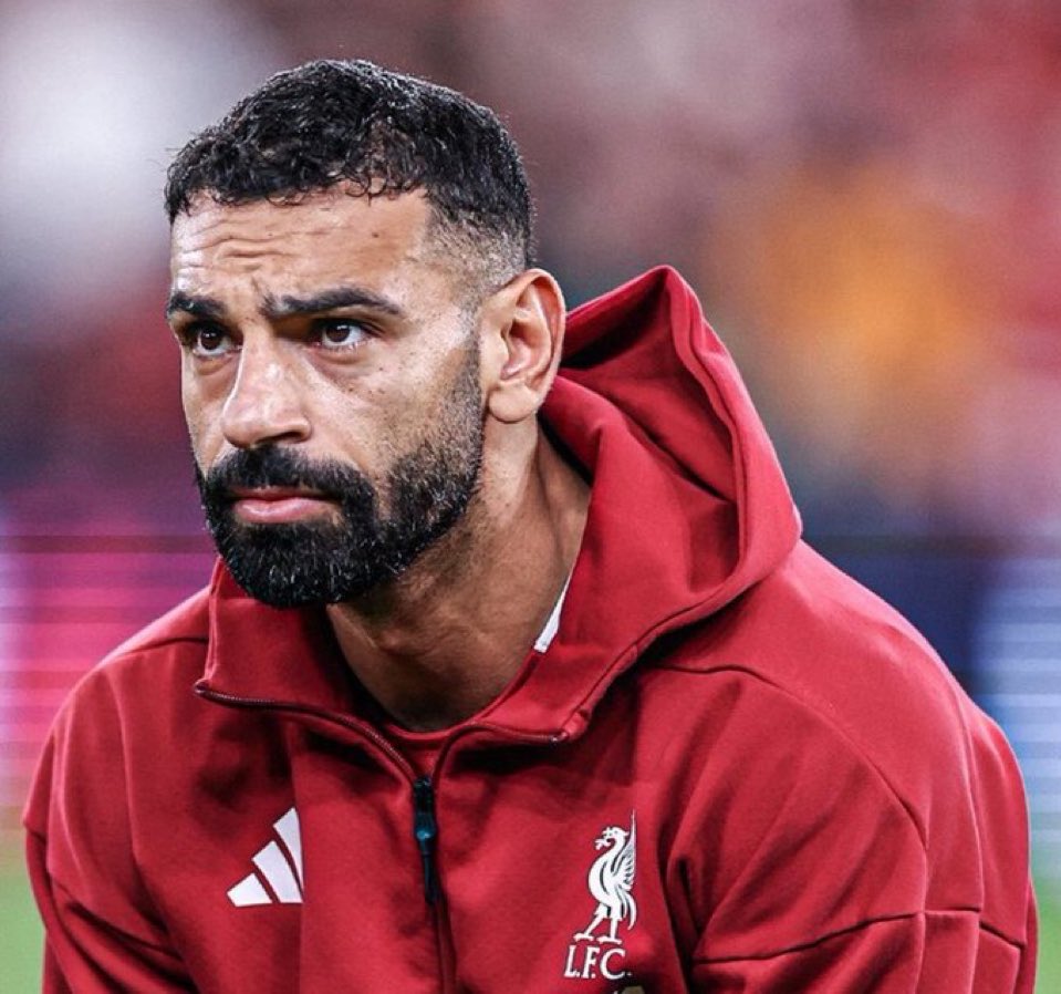 اذا طلعت اخبار ان #الهلال يبي يوقع مع صلاح
او اسم ثاني "مشهور"

اعرف ان فيه صفقة عالمية للجار بديلاً للحارس

الايام بيننا .. 🤷🏻‍♂️🤷🏻‍♂️