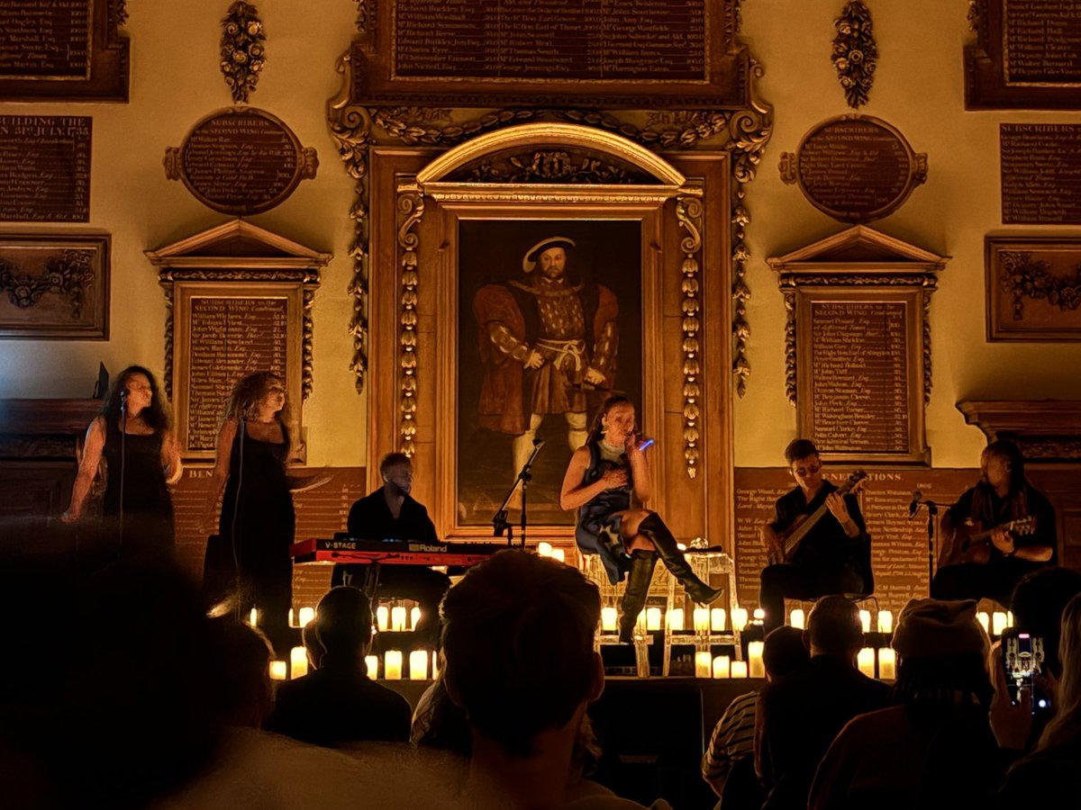 bexecola's tweet image. Special special night last night seeing my girl @EllaEyre