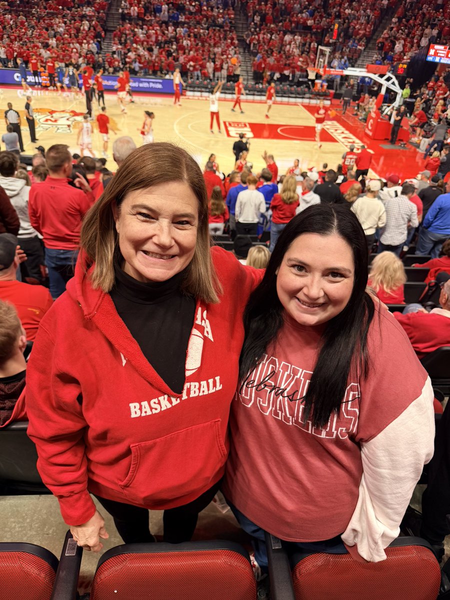 EmmaMichelle92's tweet photo. #Huskers https://t.co/qYaTrUXenx