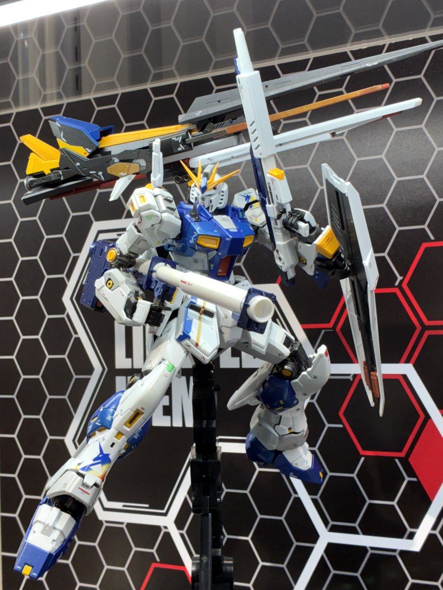 店舗情報】 現在GUNDAM SIDE-F では 「超合金 RX-93ff νガンダム」を