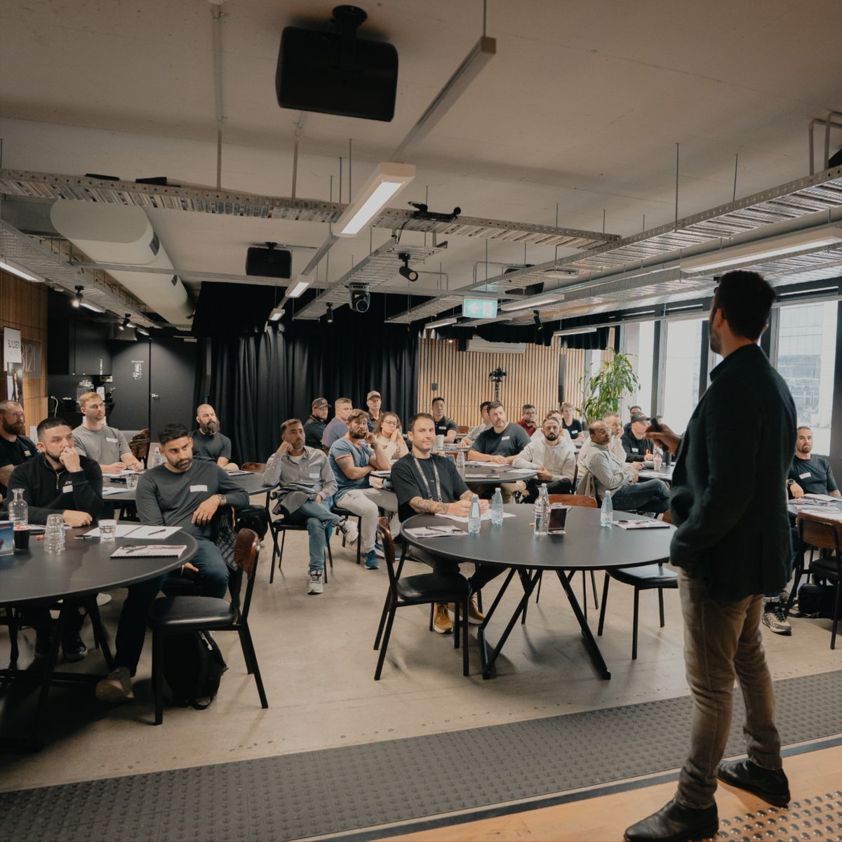 g_passas's tweet image. Builders don’t just build homes — they build businesses.

#BuilderElite #BuildersSummit #BuiltMastery #ConstructionBusiness #Leadership #builder #construction  #Success #training