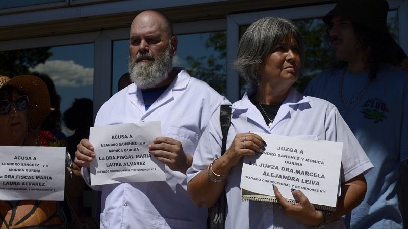 MarcadeRadio's tweet image. ‼️Fue condenada la protesta social: dos maestros de Misiones resultaron culpables de entorpecer el transporte en las movilizaciones de 2024. 

🎧 La columna completa se @adrianameyerok acá 👇👇
open.spotify.com/episode/3vtX6V…