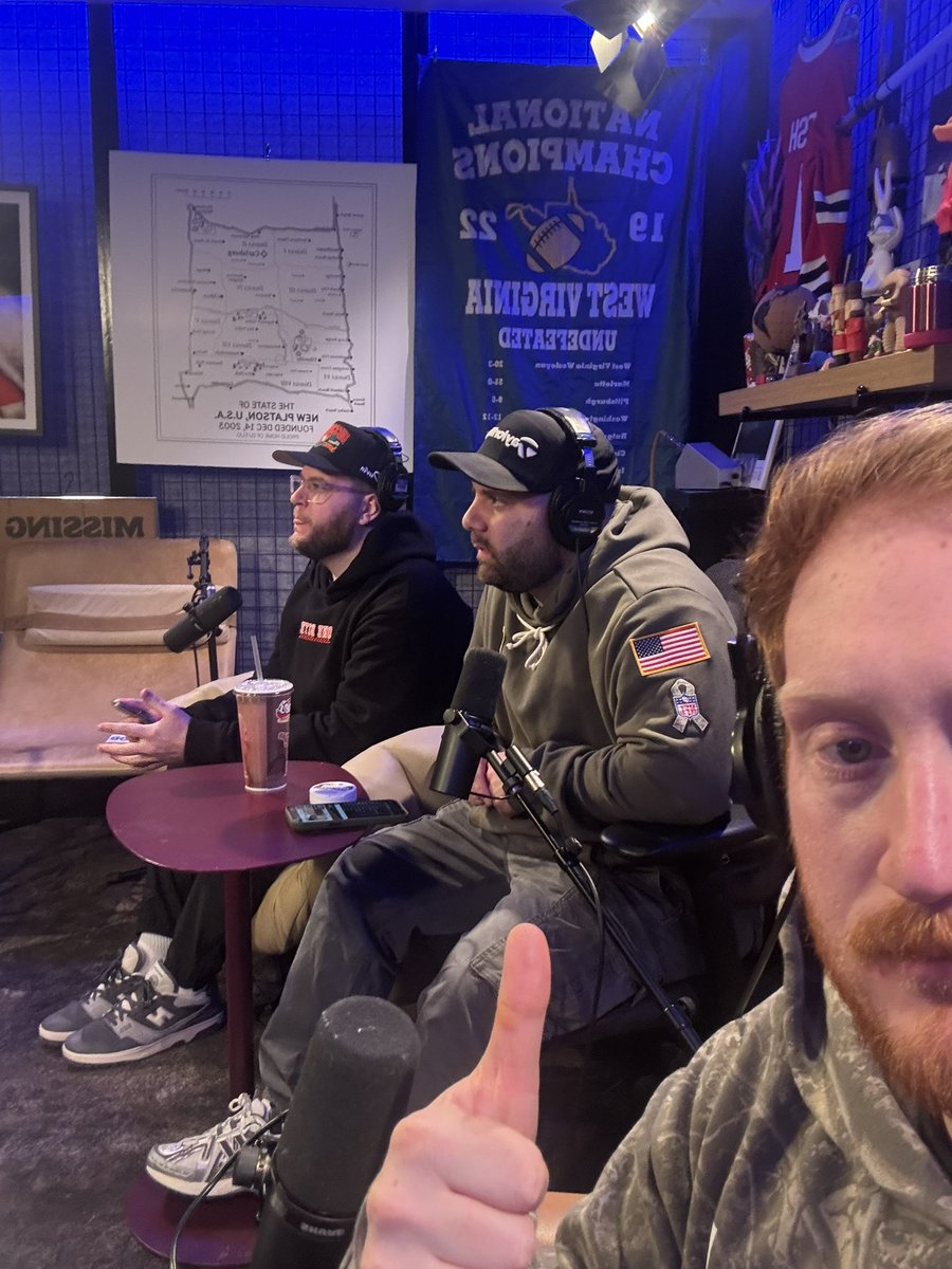 WINNERS FINALS VS FALCONS

youtube.com/live/v7XVNkSF4…

twitch.tv/jerseyjerry

twitch.tv/bushsquatch