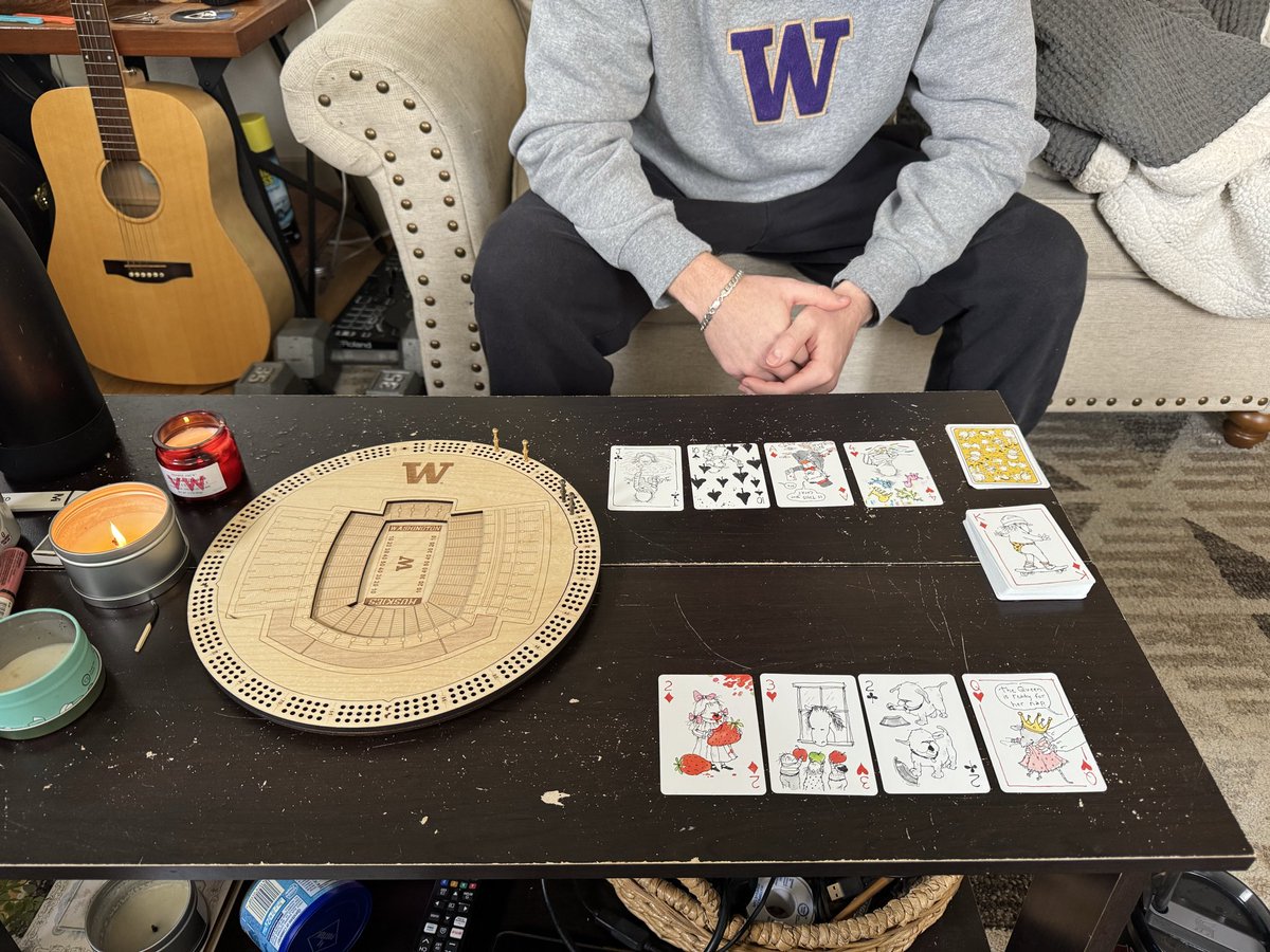 HuskyDoog21's tweet photo. @pants Cribbage gets slower when you have to stop and point out all the funny cards (they’re all funny)

P.S. Go Dawgs https://t.co/UM01F7akYE