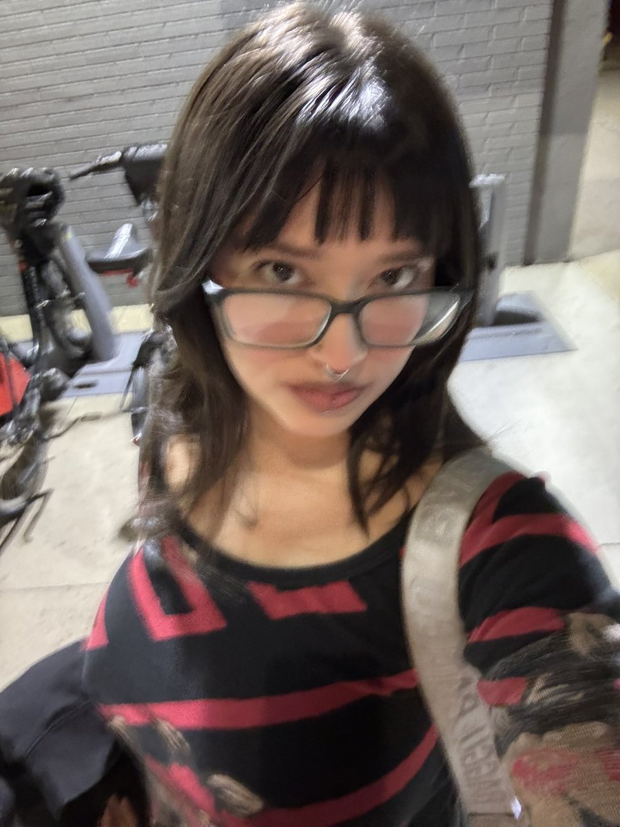 plsmeowtome's tweet photo. wearing my friend’s glasses https://t.co/dYzI8FA0da