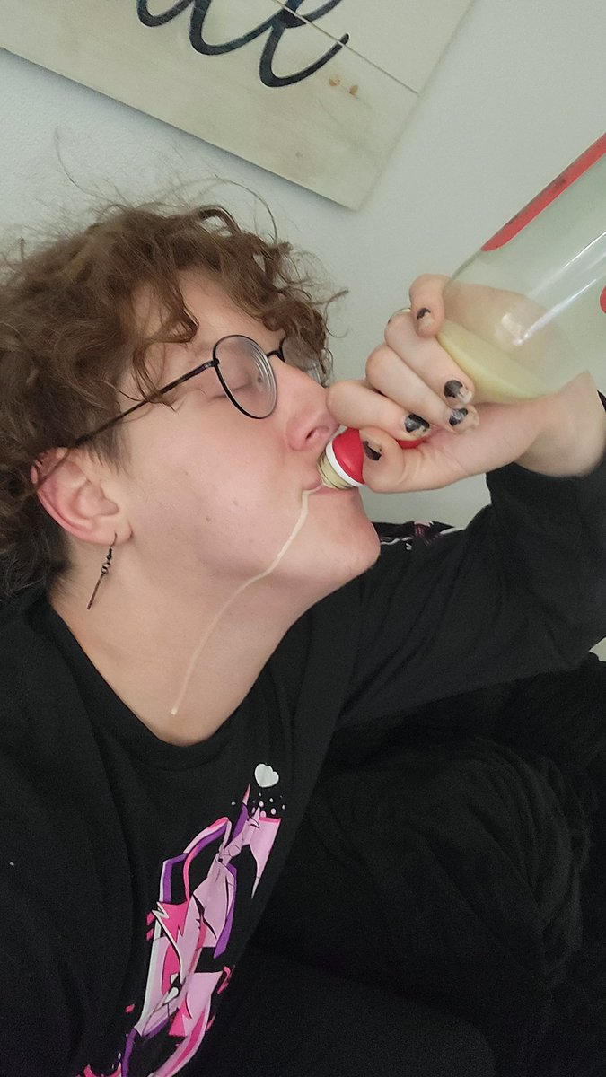 fightman384's tweet photo. Had some fun recreating a couple #HazbinHotel #Husk pics from S2 to send to wifey while they're out of town.

10/10 shot glass.

Its a double.

Thanks @HotTopic https://t.co/bJWOpMWxRF