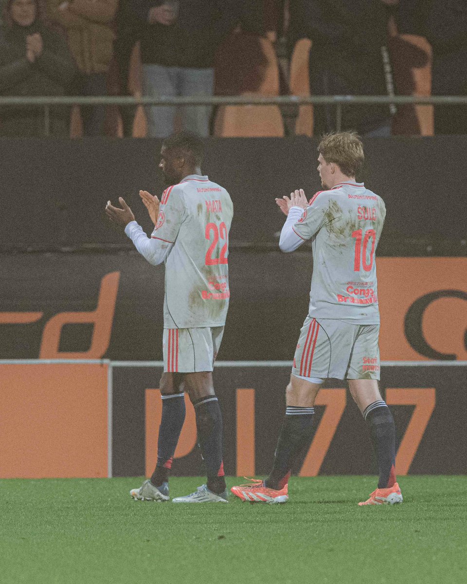 OL's tweet photo. Merci aux 400 Gones présents à Lorient ce dimanche soir 🙌🔴🔵

#FCLOL https://t.co/qFiHfaglmw