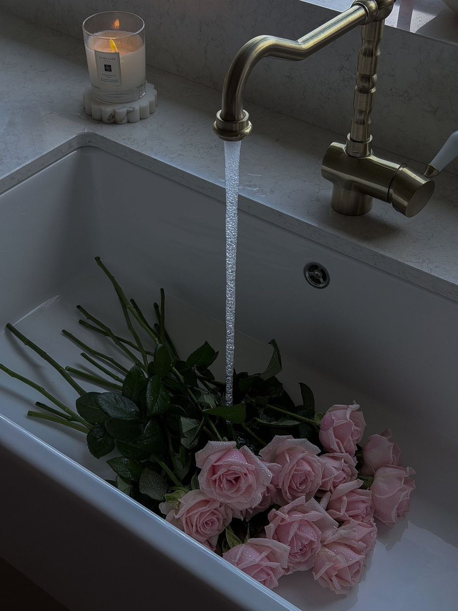 #بس_حبيت_أقول 
#بوح_الخاطر 

أنا كيفي وعلى كيفي أحدد إيش يعني لي 🤍