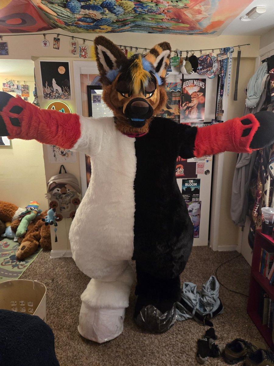 Lunarpuppygoat tweet media