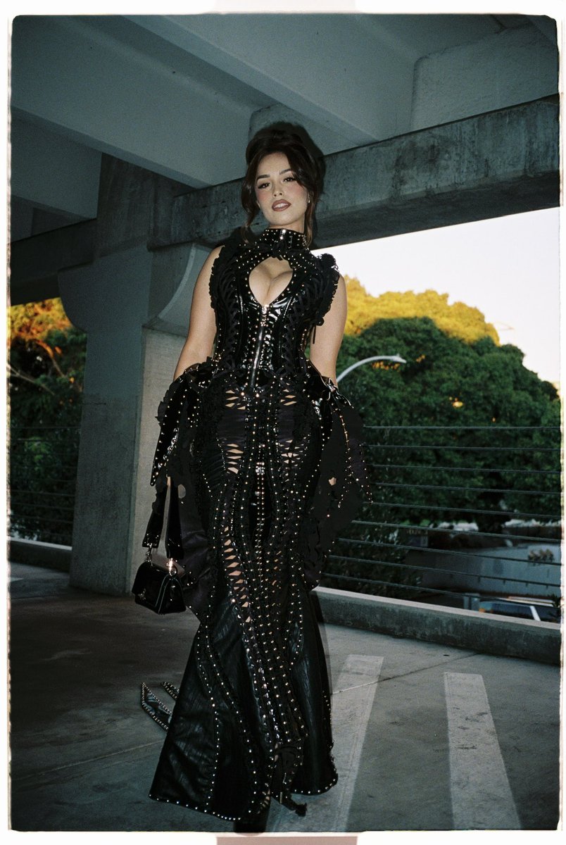 JorgenOdegard's tweet photo. a few film photos i shot of @Valkyrae for her streamer awards look last night :3

portra 800 on contax t3

˙✧˖°📷 ༘ ⋆｡˚ https://t.co/4cSL6c9n1O
