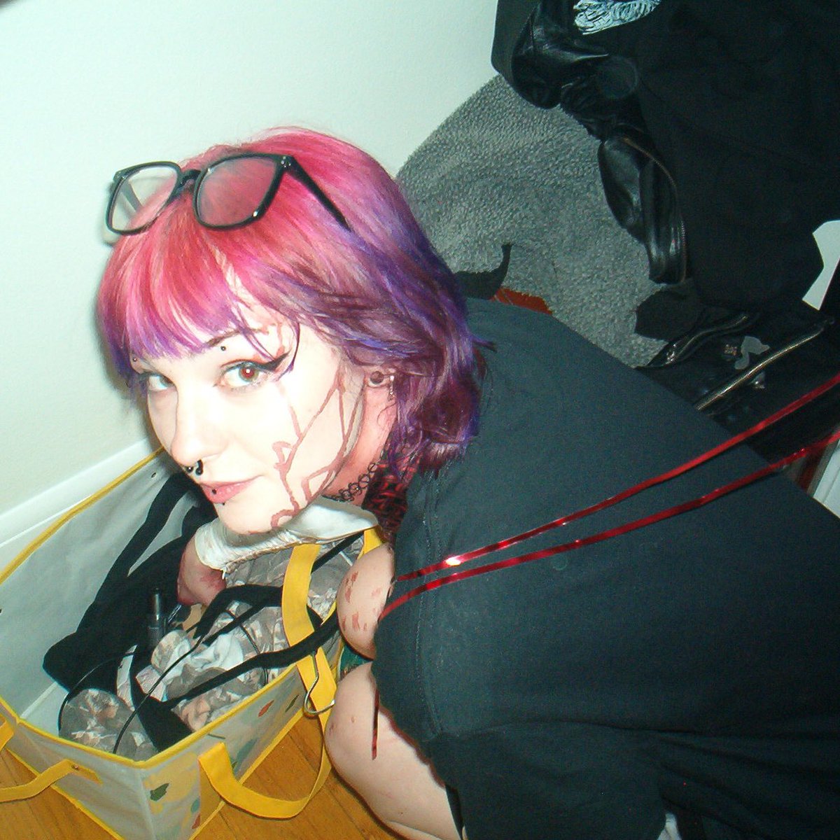 STARSAEC's tweet image. looking for moots / friends :3
#anitwt #promotwt

✦ they/she/he
✦ 18
✦ love movies + art
✦ rhythm games, acnh, stardew, persona, fortnite, etc 
✦ jjk, csm, junji ito, beastars .. 
✦ semi active
✦ basic dni!! 

f4f! like + rt ?!

#jjk #beastars #moots #anime #csm #furrytwt